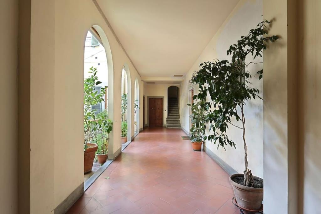 Palazzo Borghese 2 Bedroom Florencia Exterior foto