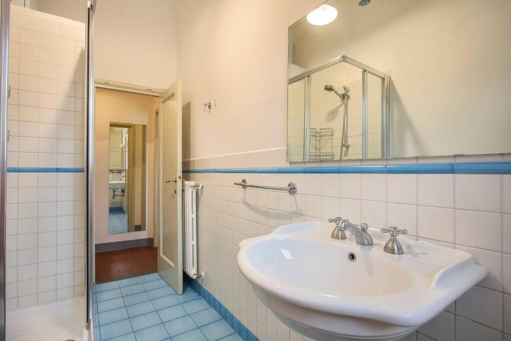 Palazzo Borghese 2 Bedroom Florencia Exterior foto